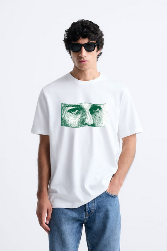 Green eyes oversized T-shirt